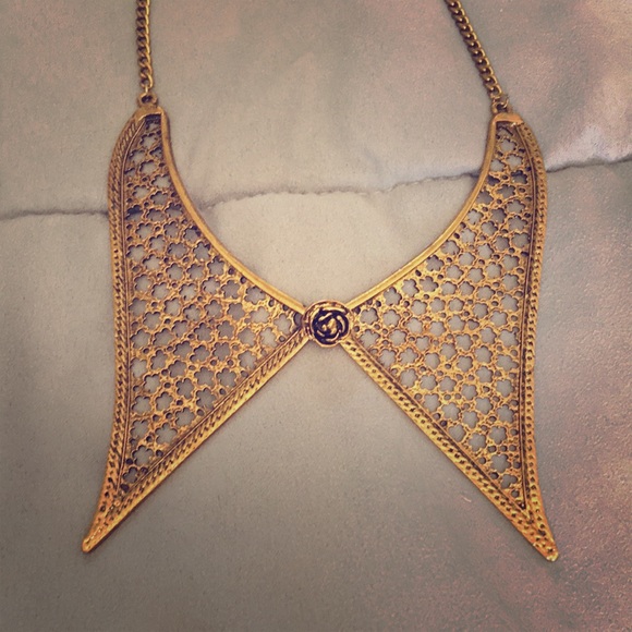 Women’s Metal Necklace, Collar or Bib Style, Floral and Filigree - Picture 1 of 2